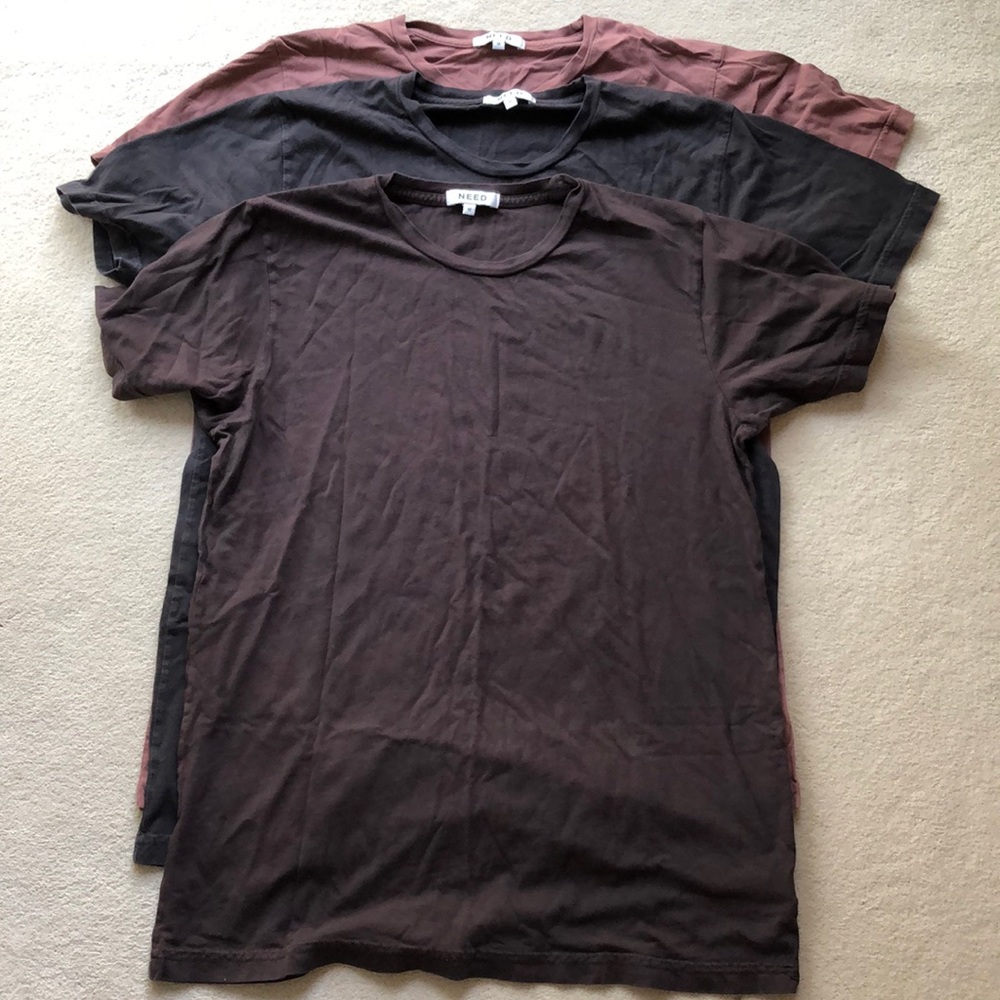 3 Need T-shirts size M
